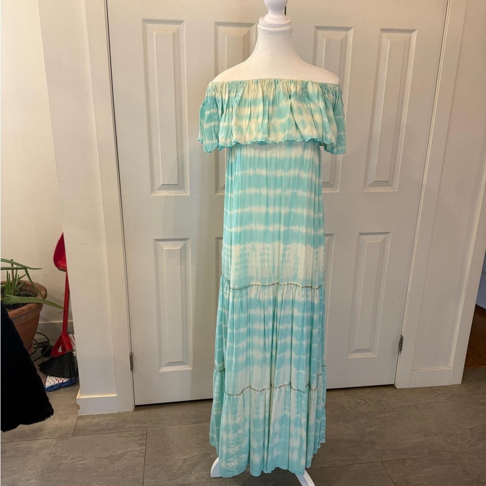 Off-Shoulder Tie-Dye Maxi Dress